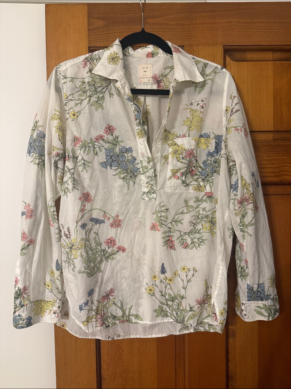 GAP White Floral Popover Tunic with Multicolor Blooms